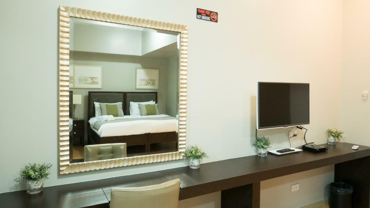 Avant Serviced Suites - Personal Concierge Manila Exterior photo